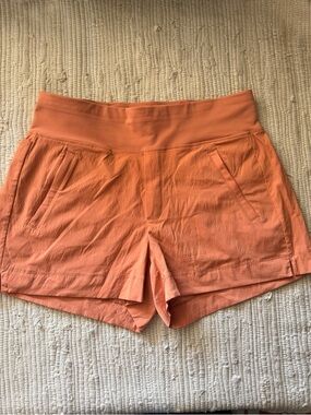 Athleta Trekki North Shorts Orange High Rise Hiking Travel Size 8